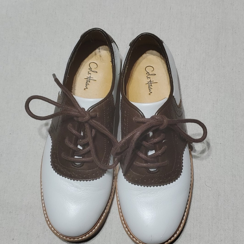 Boys Cole Haan Air Saddle Ox Shoes (EUC) Size 1